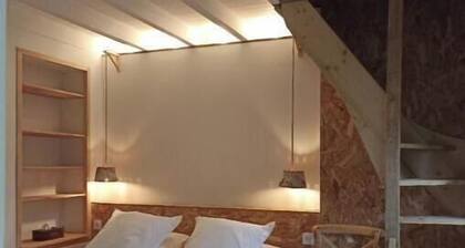 Studio Cosy avec Lit 160 & Salle dâEau Privative â Calme et Confort