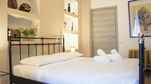 Room - Holiday Home '7 Archi Como Vacation Home' with Wi-Fi (Como)