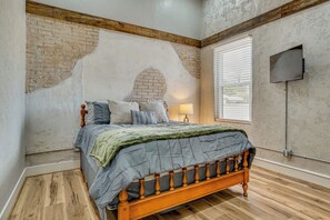 2 habitaciones, tabla de planchar con plancha, internet y ropa de cama 