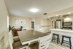 Dining - Boat Slip & Pool: Port Charlotte Waterfront Oasis (Port Charlotte)