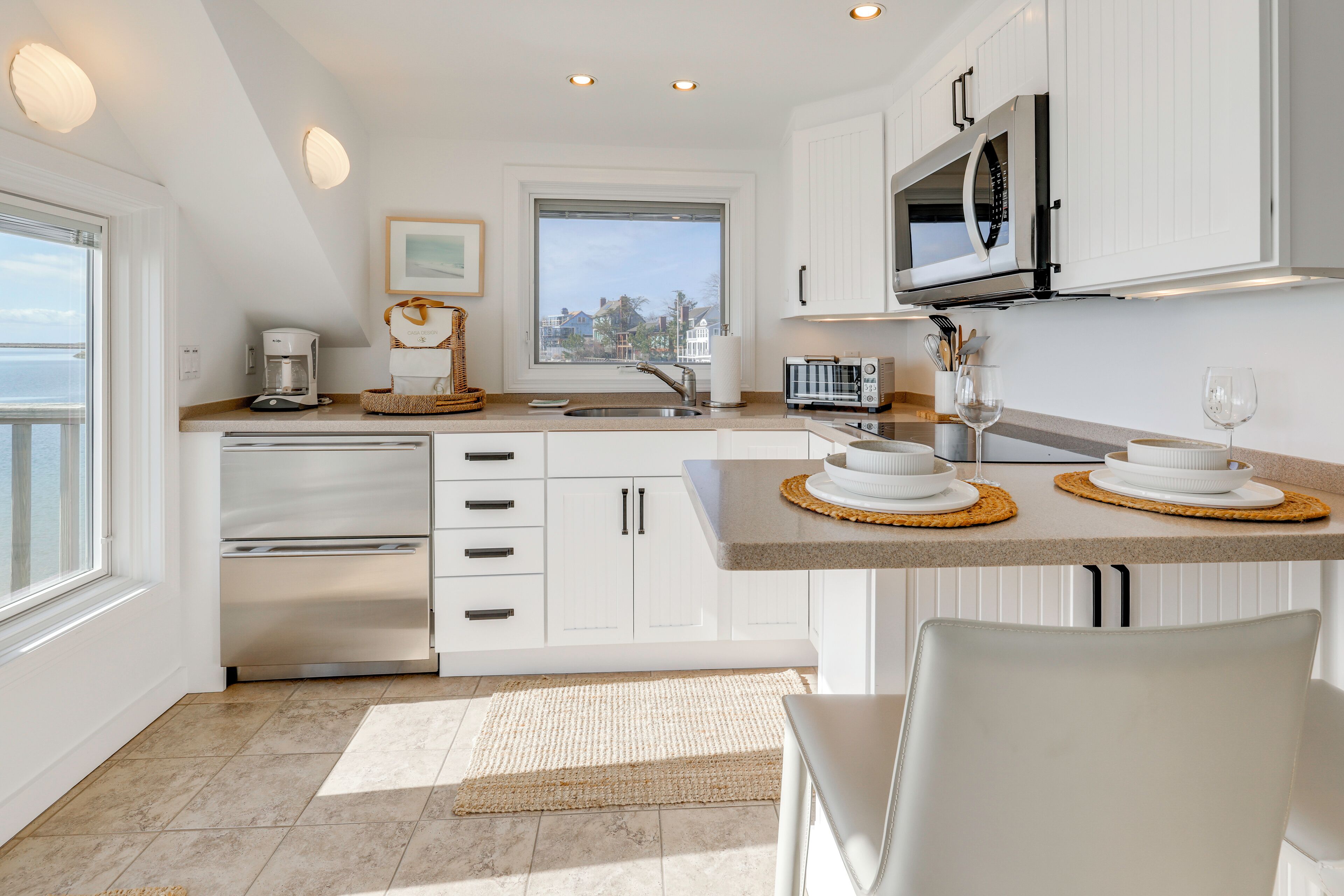 Fridge, microwave, coffee/tea maker, toaster