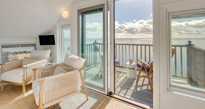 Spectacular Views! Oceanfront Unit in Provincetown