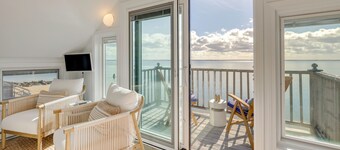 Spectacular Views! Oceanfront Unit in Provincetown