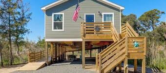 Walk to the Bay! Getaway Near Alligator River
