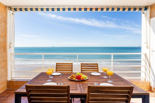 Bahia Beachfront Apartment