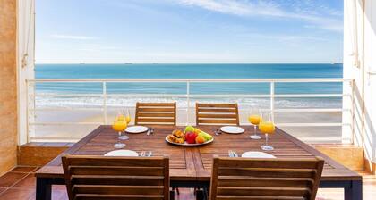 Bahia Beachfront Apartment