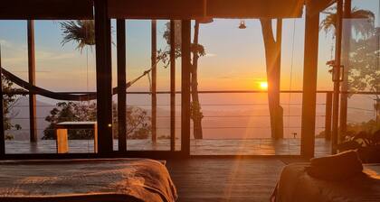 private ocean view cabin on Minca Sintropia sustainable lodge & coffee finca