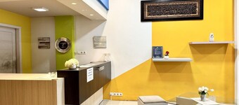 Stylish Deluxe Double Retreat Near Terminal Batoh