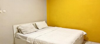 Stylish Deluxe Double Retreat Near Terminal Batoh