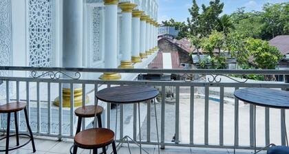 Cozy Indonesia Standard Twin w/ Free WiFi