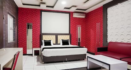 Premium Indonesia Suite Double w/ Free WiFi