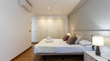2 habitaciones, tabla de planchar con plancha y wifi gratis