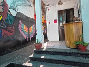 Exterior detail - Hostel MALLKU (Cusco)