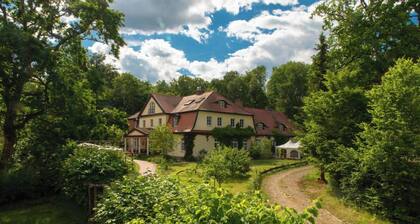 Gutshaus am See in Alleinlage | Feldberger Seen | Seegut Blaue Blume ( 35 Gäste)
