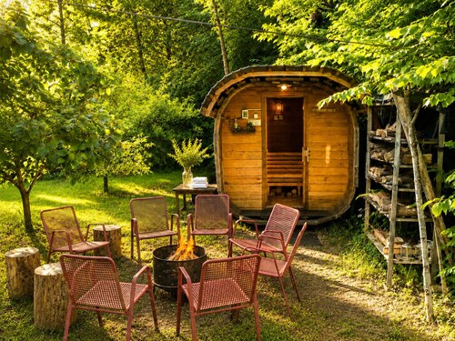 Gutshaus am See in a secluded location | Feldberger Seen | Seegut Blaue Blume ( 35 guests)