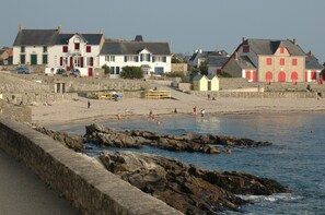 Beach - Walk to the beach, private garden, family house (Batz-sur-Mer)