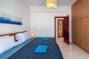 3 habitaciones, tabla de planchar con plancha y wifi gratis 