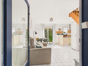 Interior - 600m from the beach – House for 4 with garden (Saint-Gildas-de-Rhuys)