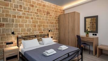 1 Schlafzimmer, Bügeleisen/Bügelbrett, Bettwäsche