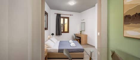 1 Schlafzimmer, Bügeleisen/Bügelbrett, Bettwäsche