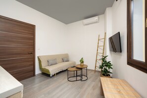 Smart TV - Mulberry Apartments in Old Town - 201 (Old Town Rhodes)