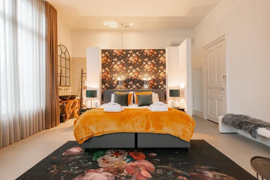 Comfort Double Room, City View | In-room safe, laptop workspace, soundproofing, iron/ironing board