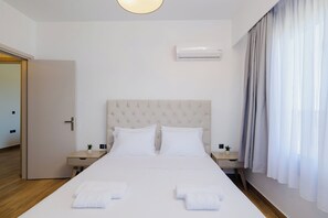 3 chambres, fer et planche à repasser, Wi-Fi gratuit, draps fournis