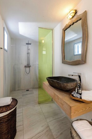Hair dryer, towels - Villa Amelie in Ixia (Ialysos)