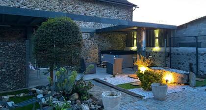 Charme/Détente : Grange béarnaise rénovée avec Spa