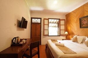 Deluxe Double Room, Park View - Bawangan Bromo  (Kab Probolinggo)