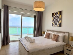 Iron/ironing board, WiFi, bed sheets - Modern Seafront 2BR w/Pool by ArcoCollection (Sliema)
