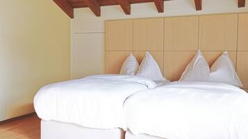 Classic-Vierbettzimmer, eigenes Bad