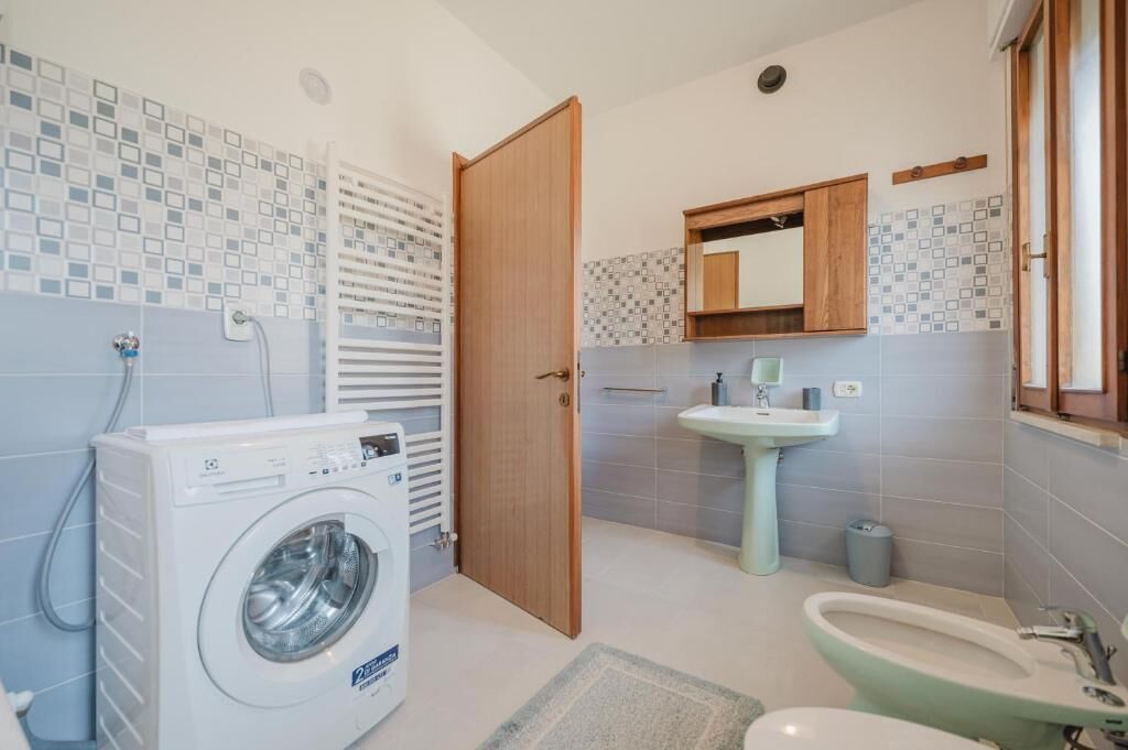 Superior-Apartment, Balkon, Stadtblick | Badezimmer | Kostenlose Toilettenartikel, Haartrockner, Bidet, Handtücher