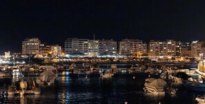 Marina - Cozy Mercury Tower w/RooftopPool by ArcoCollection (St. Julian`s)