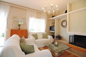 TV, fireplace, offices - Porto Cheli 4Bedroom Villa Plunge Pool & SeaView 2 (Kosta)