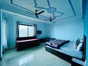 Classic Studio, Mountain View - Green Valley Hotel & Restaurant   (Palkot)