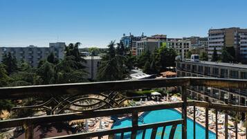 Superior-Zimmer, Balkon, Gartenblick | Terrasse/Patio
