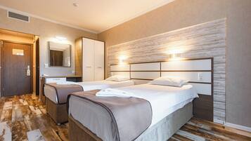 Standard Double or Twin Room, Balcony