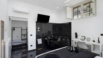1 camera, Wi-Fi, lenzuola