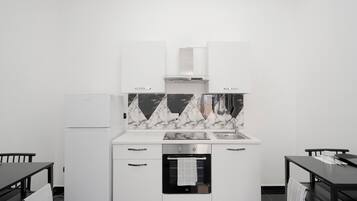Fridge, coffee/tea maker, electric kettle