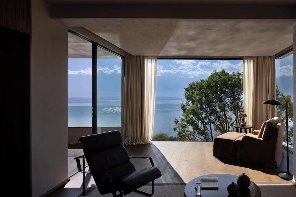 Luxury Suite, Patio, Lake View | Terrace/patio