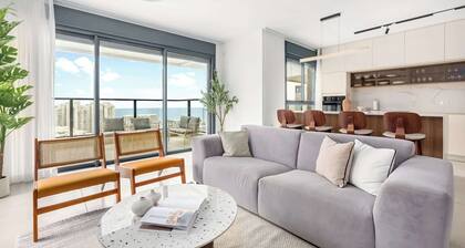 Luxury 4BR | Panoramic Sea-View Balcony | Mamad