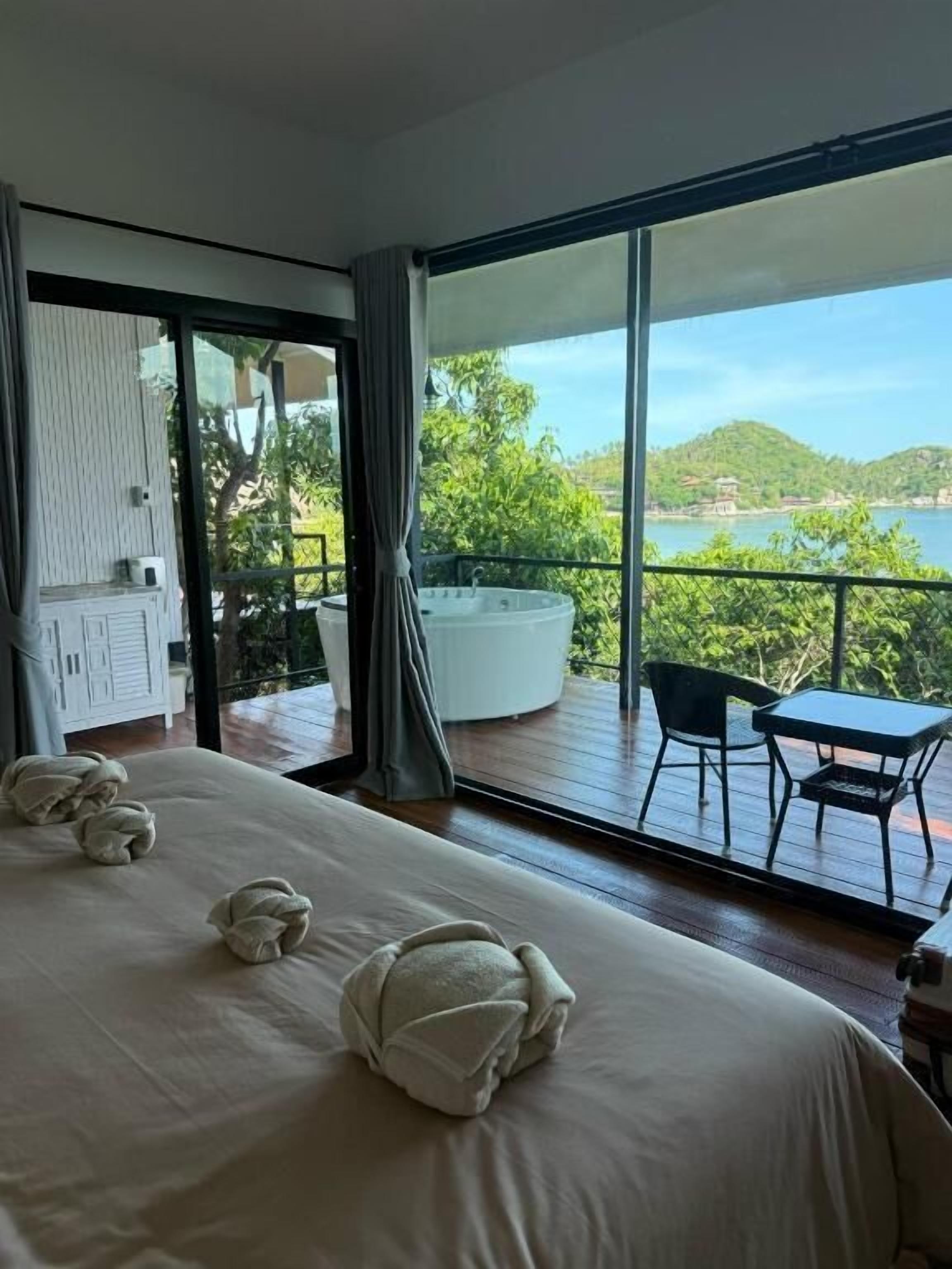 Kamar Double Deluks, pemandangan laut