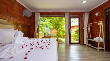 Deluxe Bungalow, Patio, Resort View