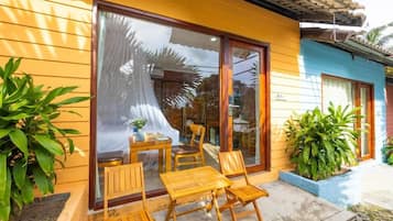 Executive Double Room, Bathtub, Pool View | Terrace/patio