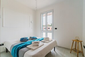 Room - Villa Vittoria: 13 Guests, Private Pool, Wi-Fi & Air Conditioning (Torre dell'Orso)