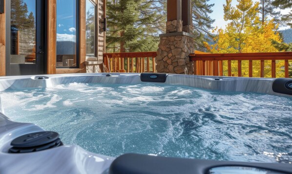 Bañera de hidromasaje al aire libre