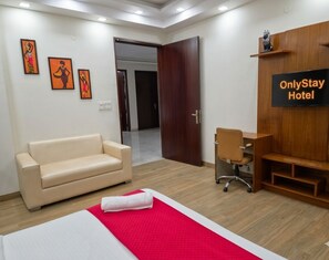 Kamar Double Deluks | Ruang kerja ramah laptop, Wi-Fi gratis, dan seprai linen