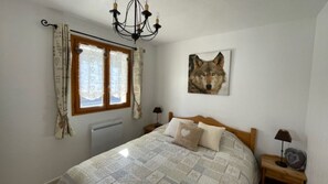 2 bedrooms, travel cot, bed sheets - VALBERG TOWN CENTRE - 3 rooms (50m2) 2 bedrooms + 36m2 terrace (VALBERG)
