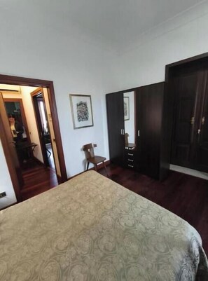 Room - Talete Palace - Seafront Apartment with Terrace in the Historic Center (Siracusa)